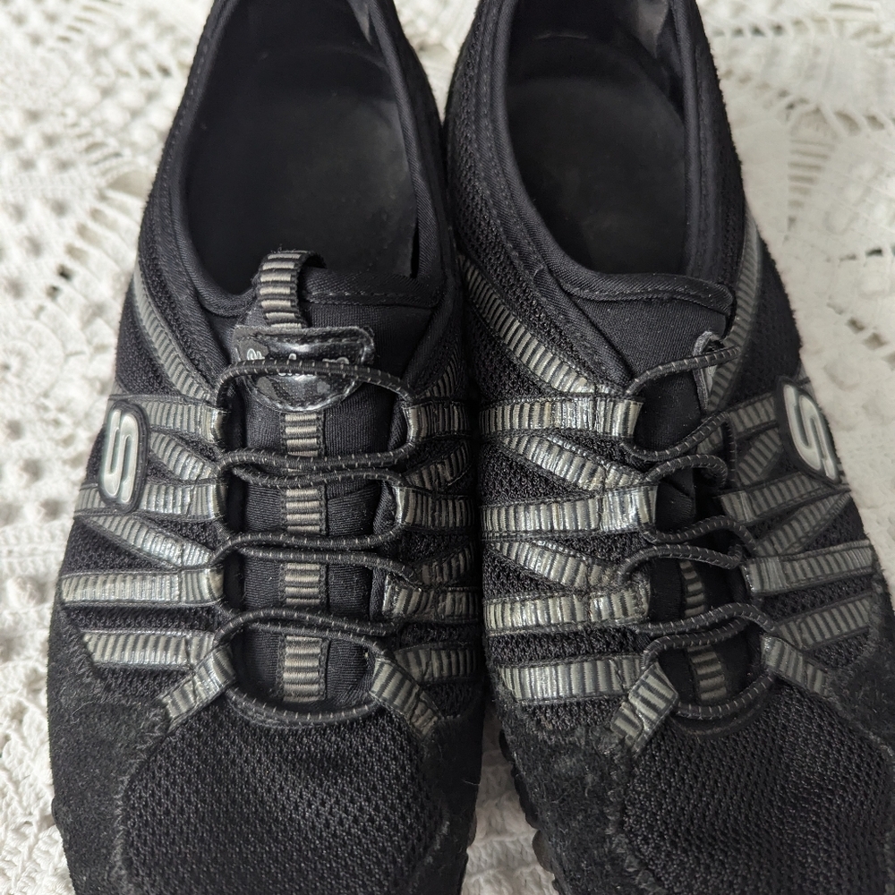 Skechers women shoes black size 7 us